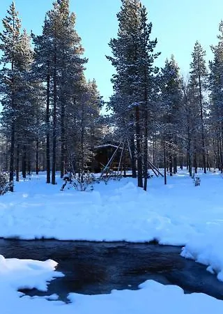 빌라 Rahkis 사리셀카